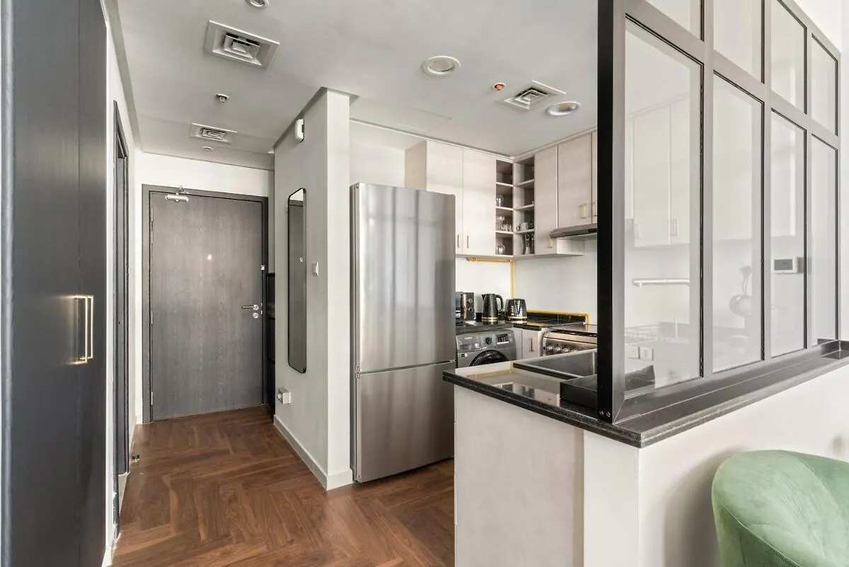 First Class Studio Urban Hideaway Dubai Apartment