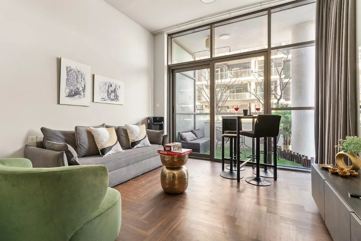 First Class Studio Urban Hideaway Dubai Apartment
