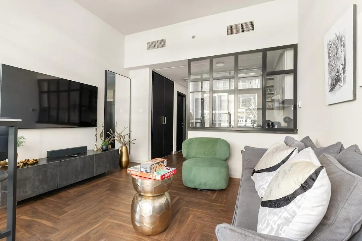 First Class Studio Urban Hideaway Dubai