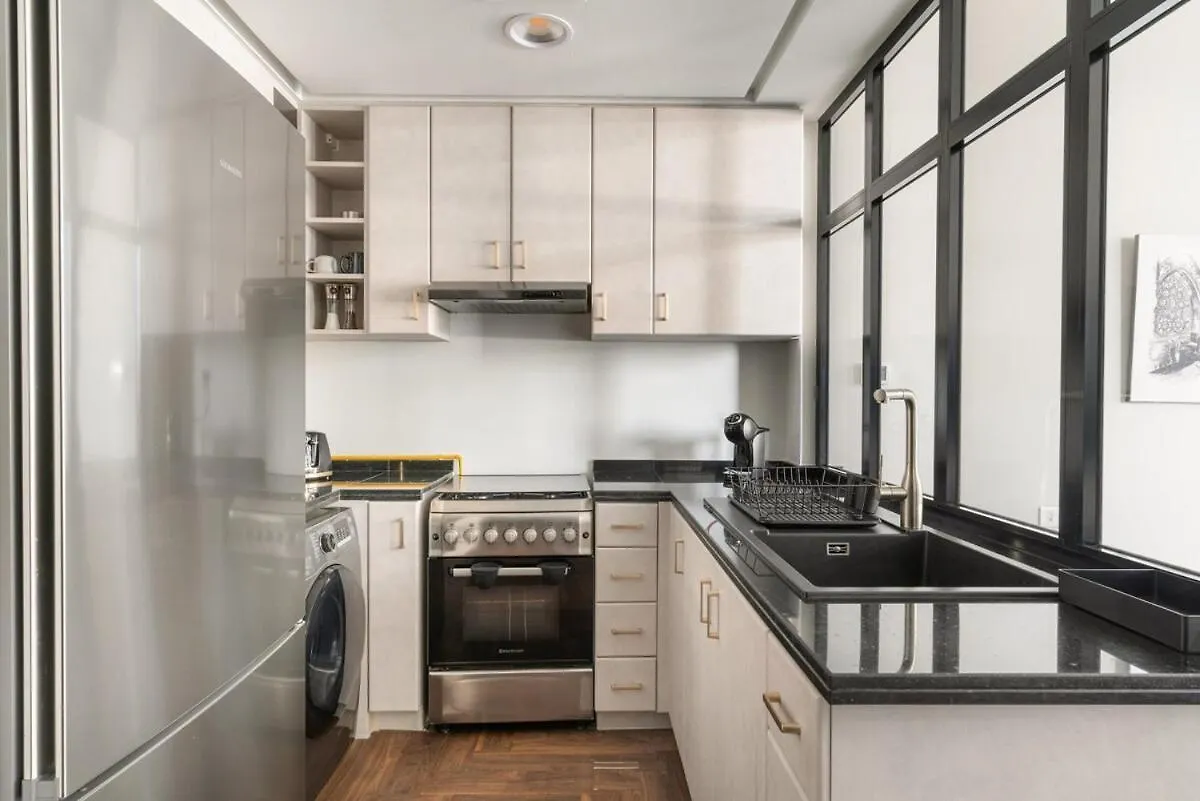 Apartment First Class Studio Urban Hideaway Dubai