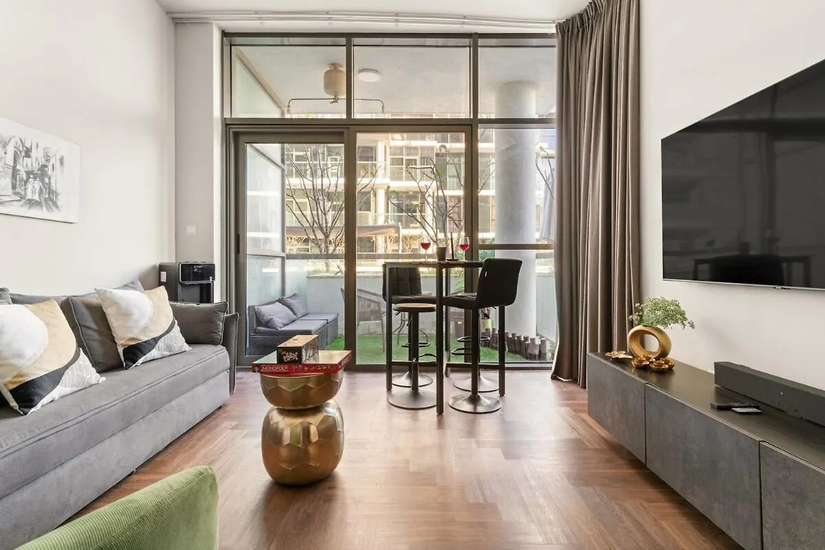First Class Studio Urban Hideaway Dubai
